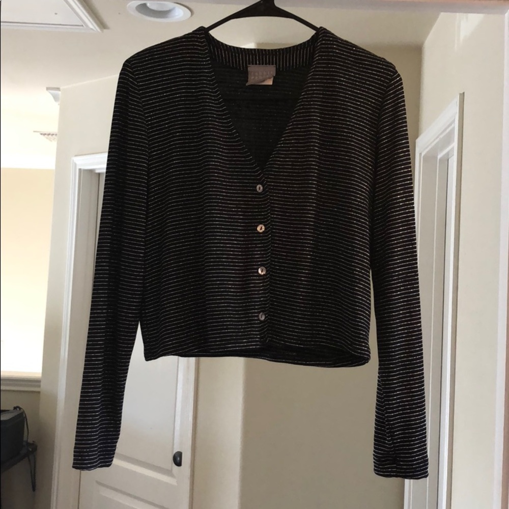 Rabbit Rabbit Rabbit metallic top